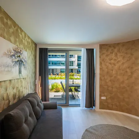 Myflat Wave Garden Lejlighed
